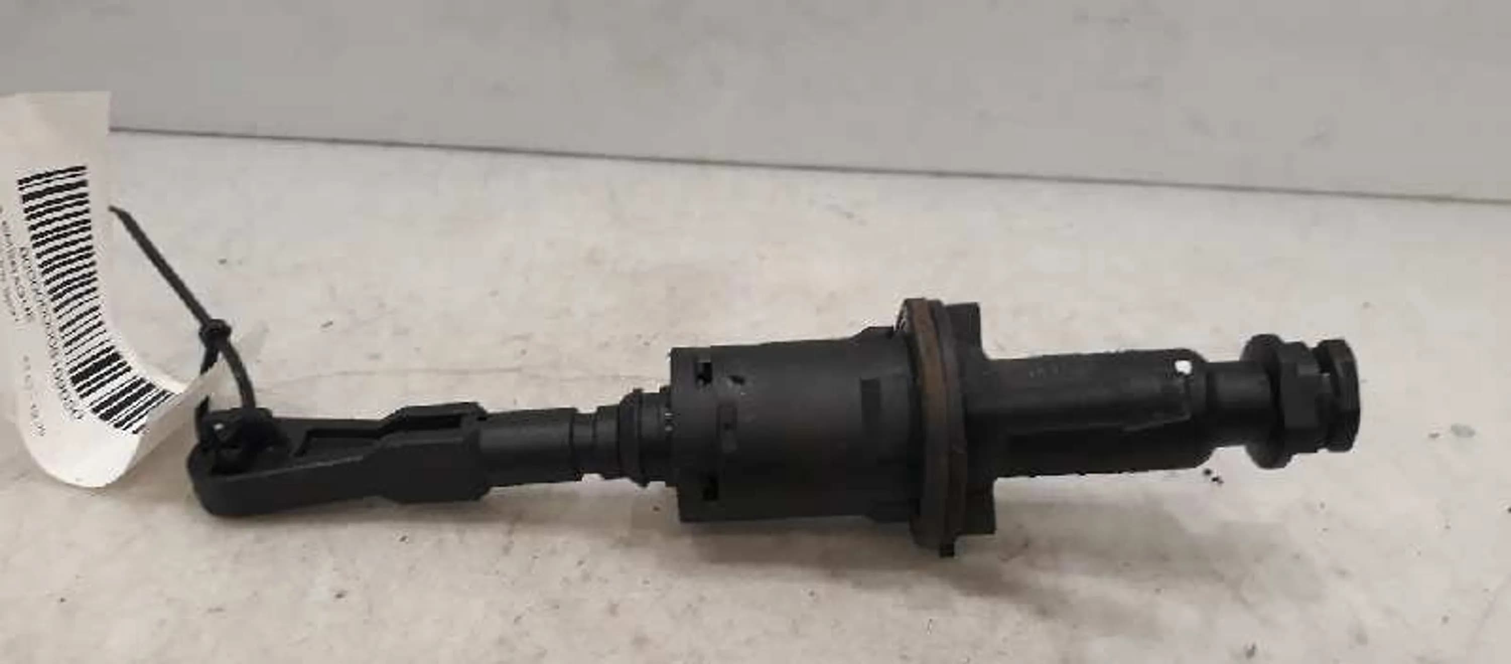 Cylindre émetteur, embrayage