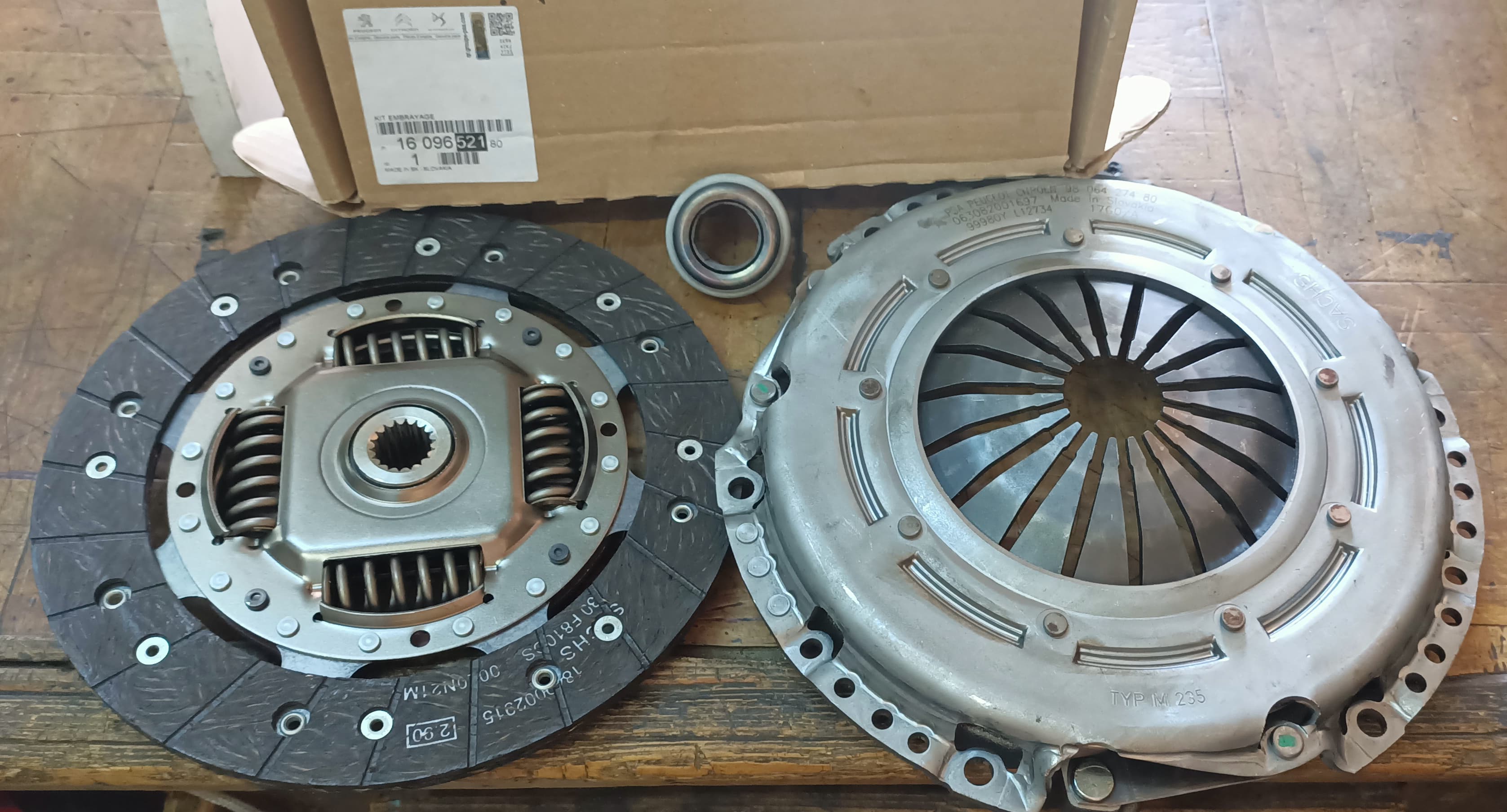 Kit d'embrayage (Origine Peugeot - Citroen - PSA)